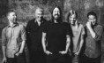 /album/osobnosti-ktore-mozno-poznate/foo-fighters-black-white-prom-o2014-1024x616-jpg/